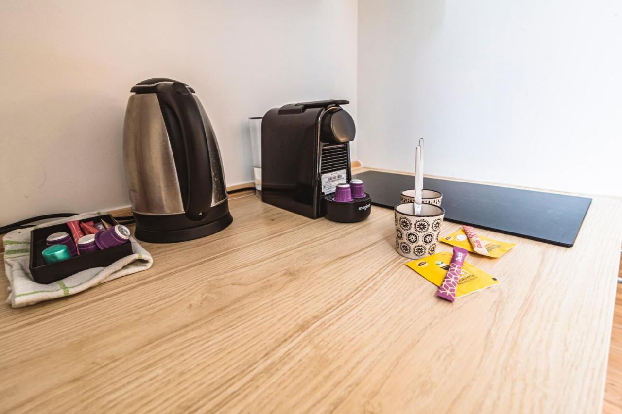 Apartament Tournelles Vue Cathedrale- Maison Climatisee Du Xvie Siecle Classee Reims Zewnętrze zdjęcie