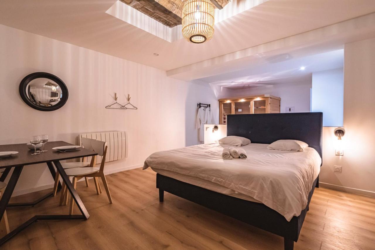 Apartament Tournelles Vue Cathedrale- Maison Climatisee Du Xvie Siecle Classee Reims Zewnętrze zdjęcie