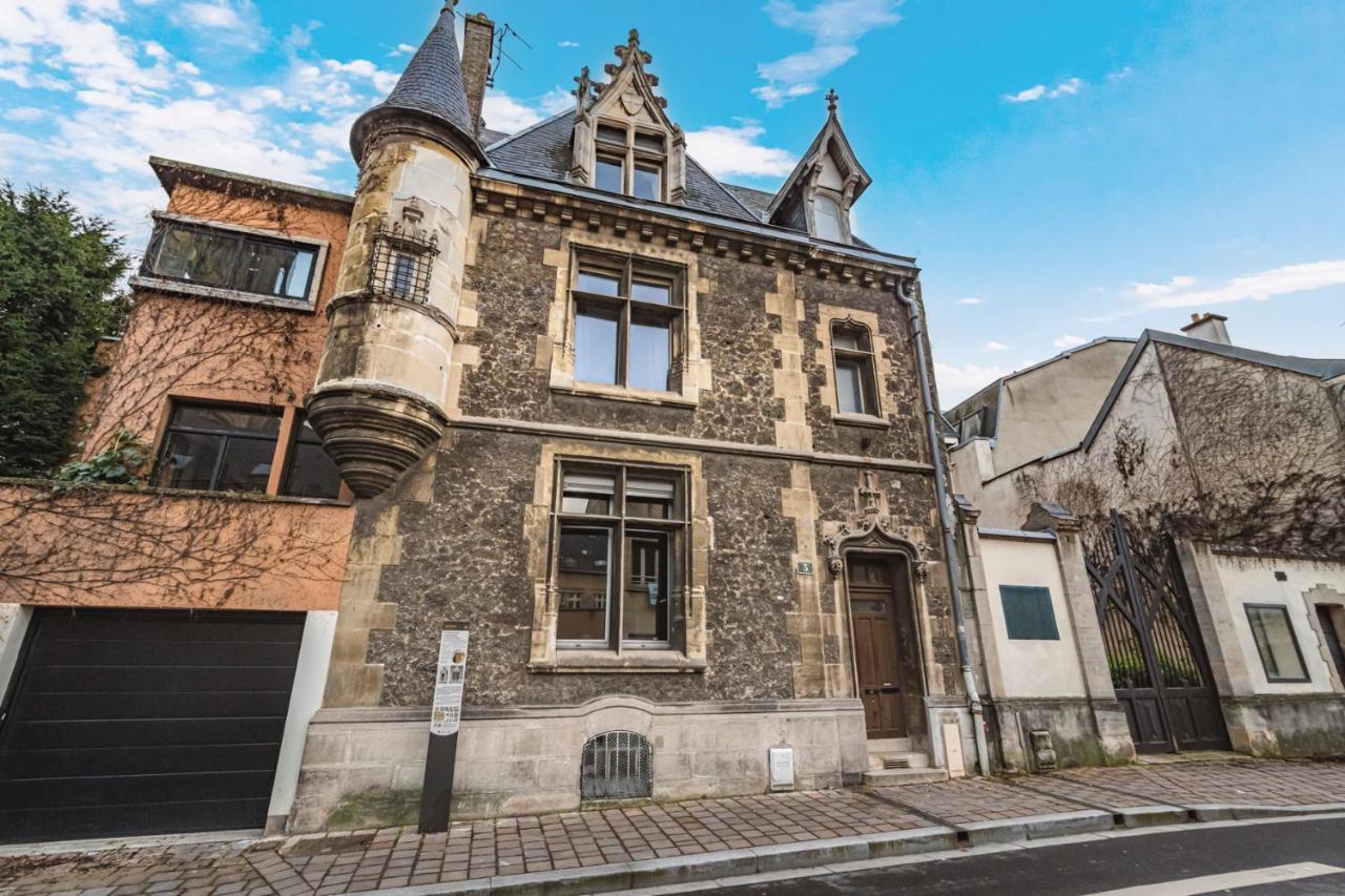 Apartament Tournelles Vue Cathedrale- Maison Climatisee Du Xvie Siecle Classee Reims Zewnętrze zdjęcie