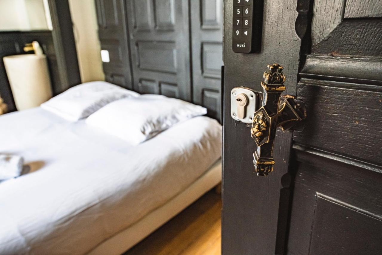 Apartament Tournelles Vue Cathedrale- Maison Climatisee Du Xvie Siecle Classee Reims Zewnętrze zdjęcie