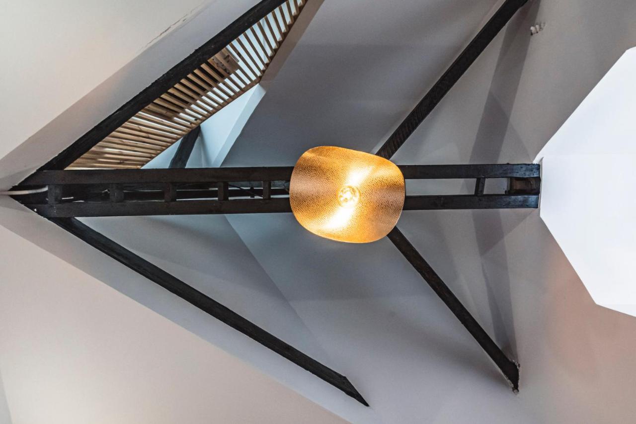 Apartament Tournelles Vue Cathedrale- Maison Climatisee Du Xvie Siecle Classee Reims Zewnętrze zdjęcie