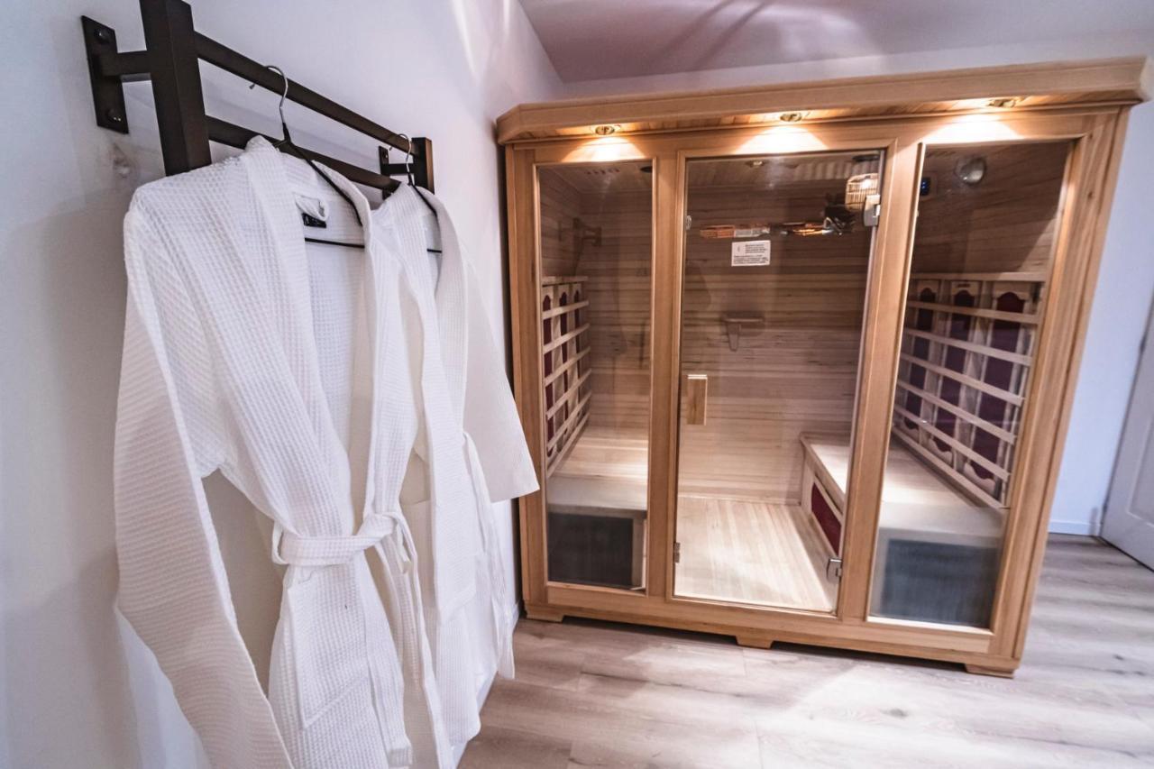 Apartament Tournelles Vue Cathedrale- Maison Climatisee Du Xvie Siecle Classee Reims Zewnętrze zdjęcie